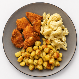 Chicken tenders met gebakken krieltjes en bloemkool